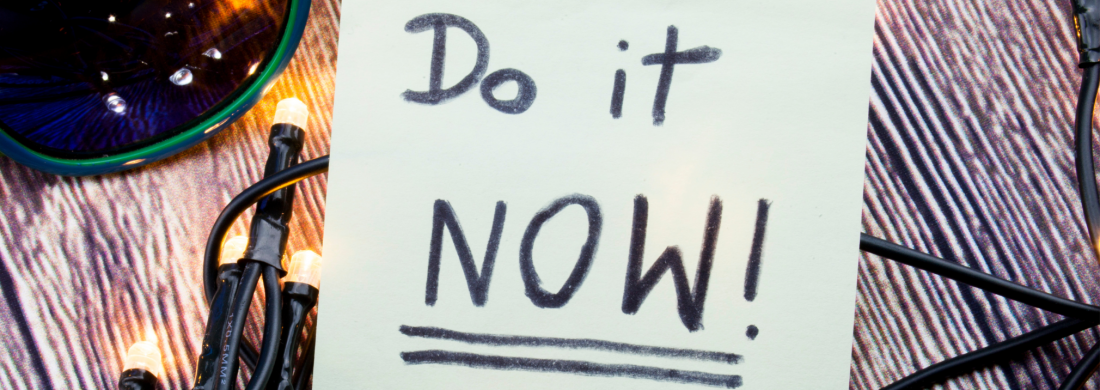 Ein Post-It mit der Aufschrift "Do it now!"
